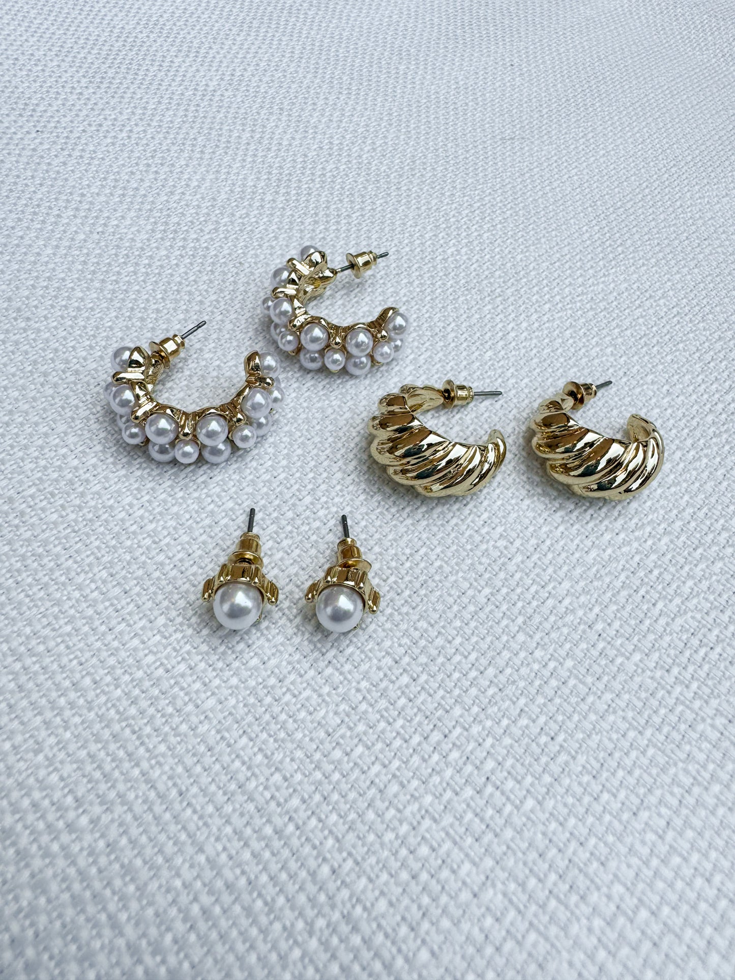 CLASSIC CHIC EARRING SET