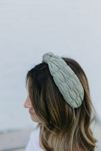 Load image into Gallery viewer, QUILTED HEADBAND - OLIVE
