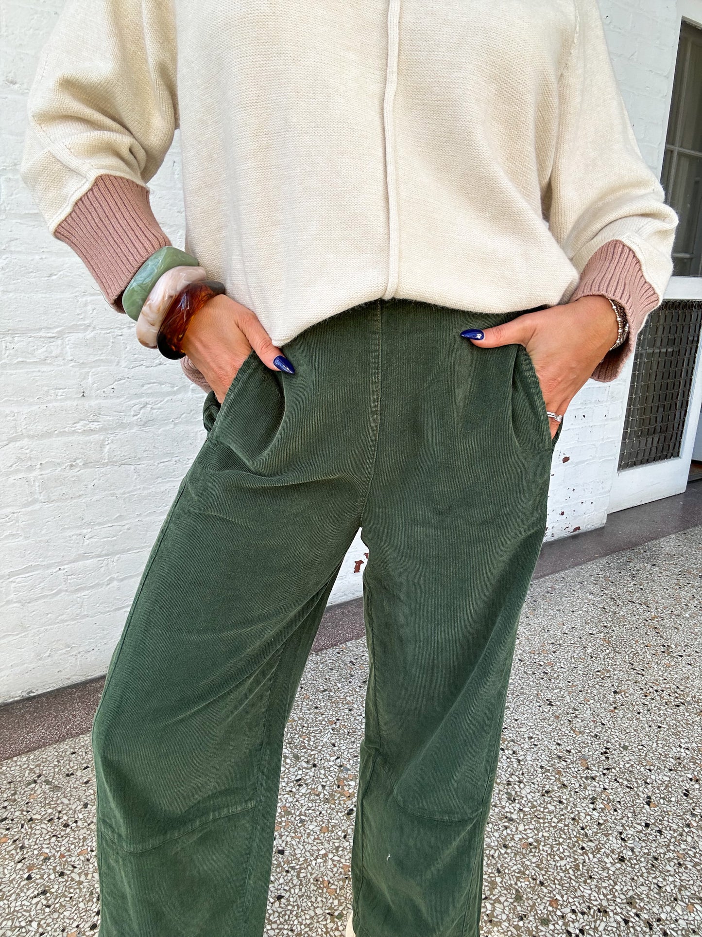 CORDUROY BARREL PANTS - FOREST