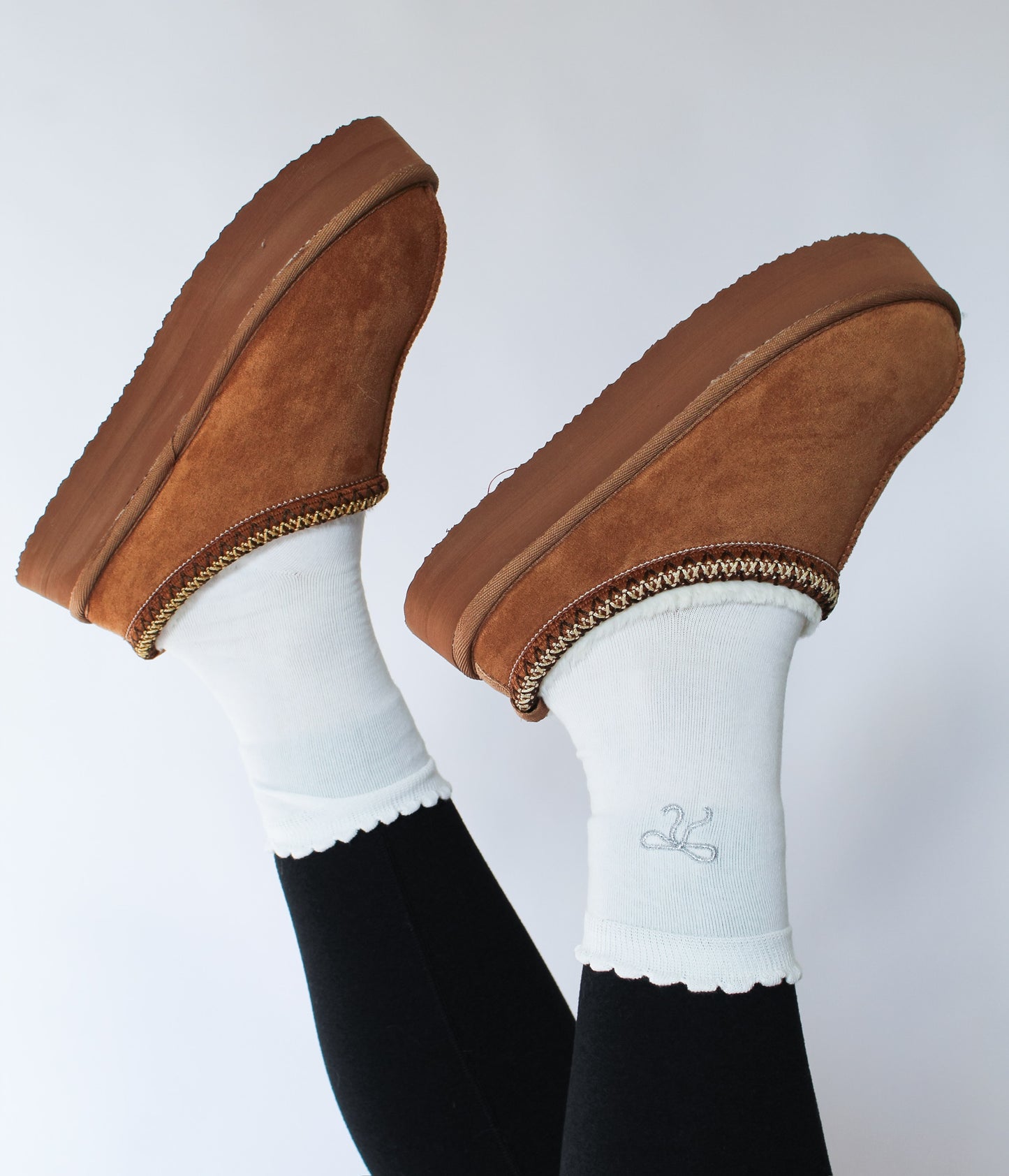 BOW RUFFLE SOCKS - WHITE