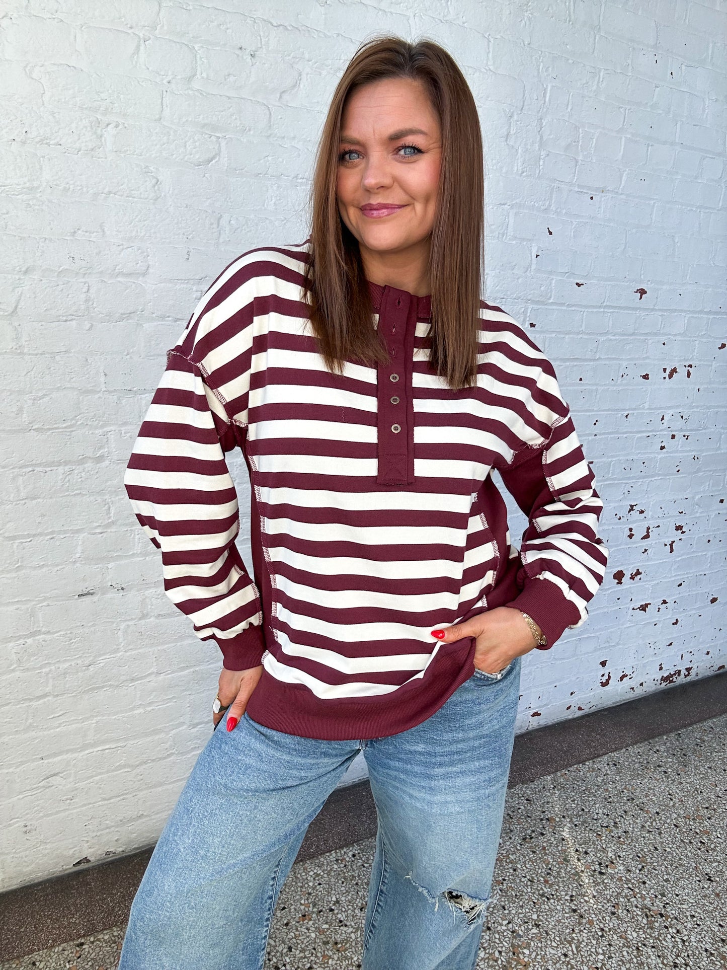 WINE DOWN STRIPE PULLOVER TOP