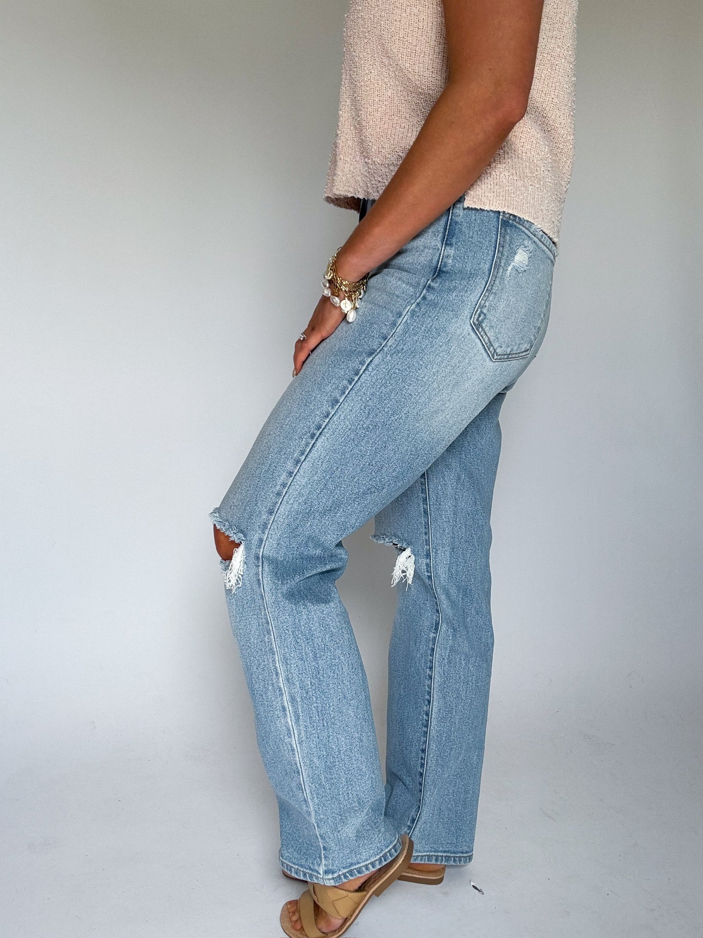 CHARLIE DISTRESSED JEANS