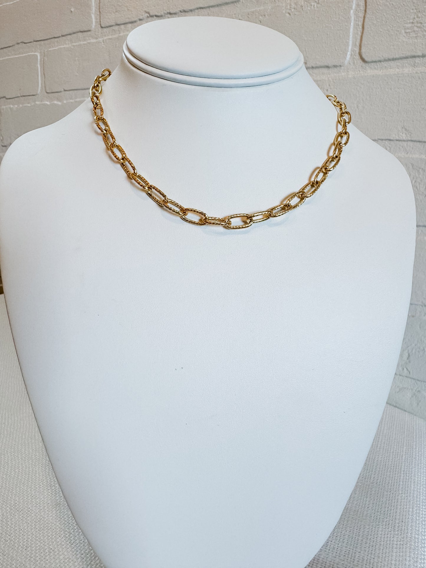 Texture Paperclip Chain Necklace