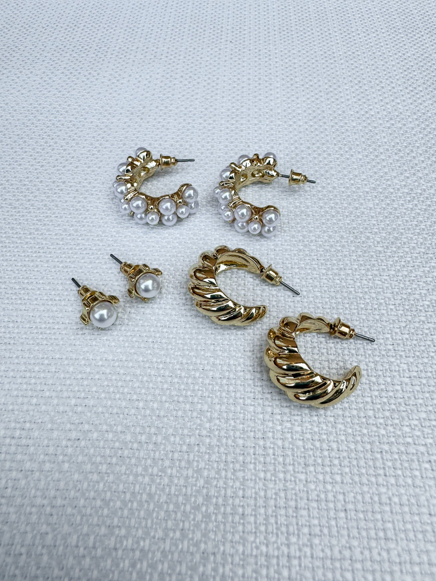 CLASSIC CHIC EARRING SET