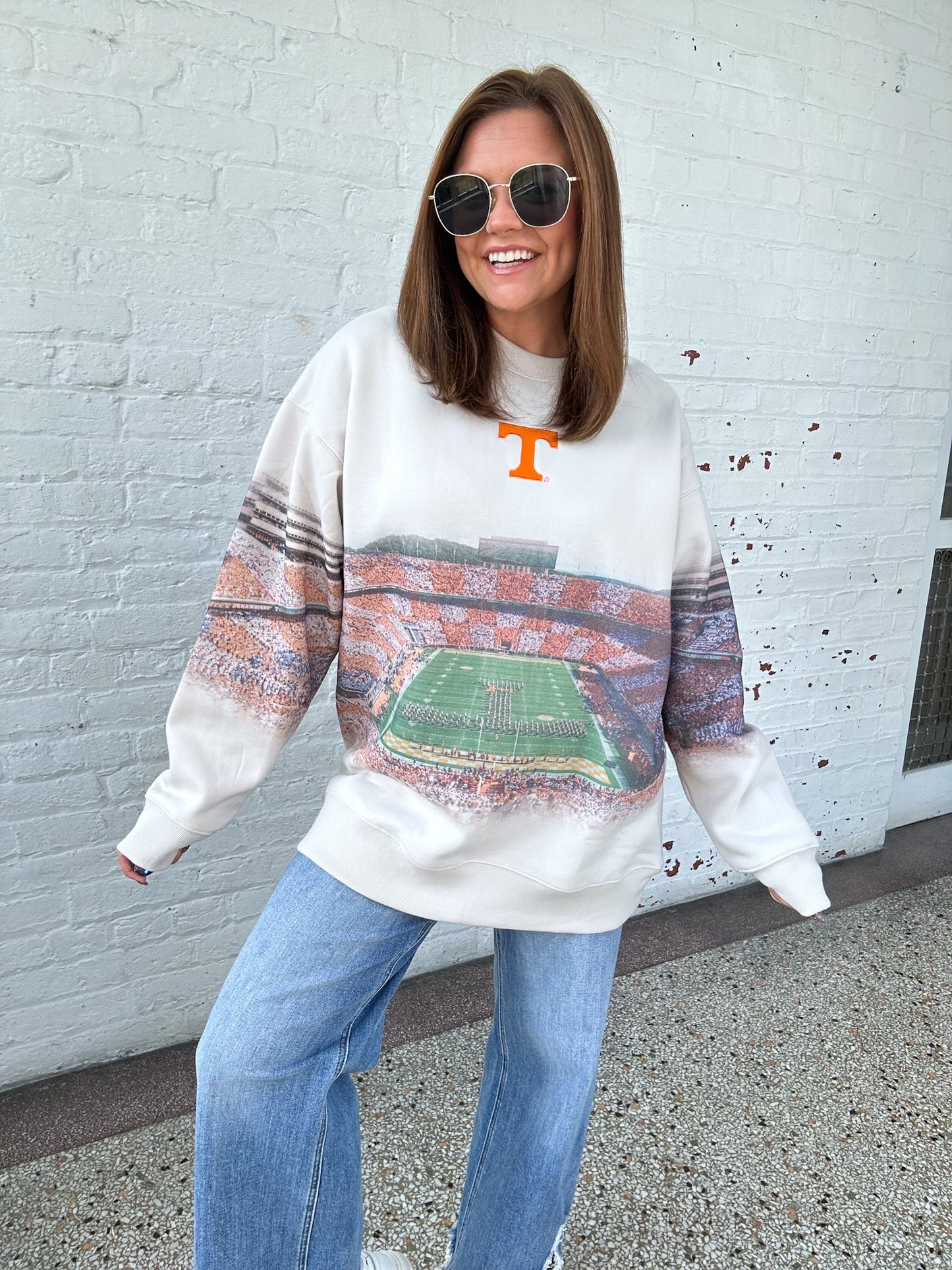 PREGAME CREWNECK