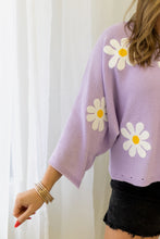 Load image into Gallery viewer, FALLING FOR DAISIES SWEATER
