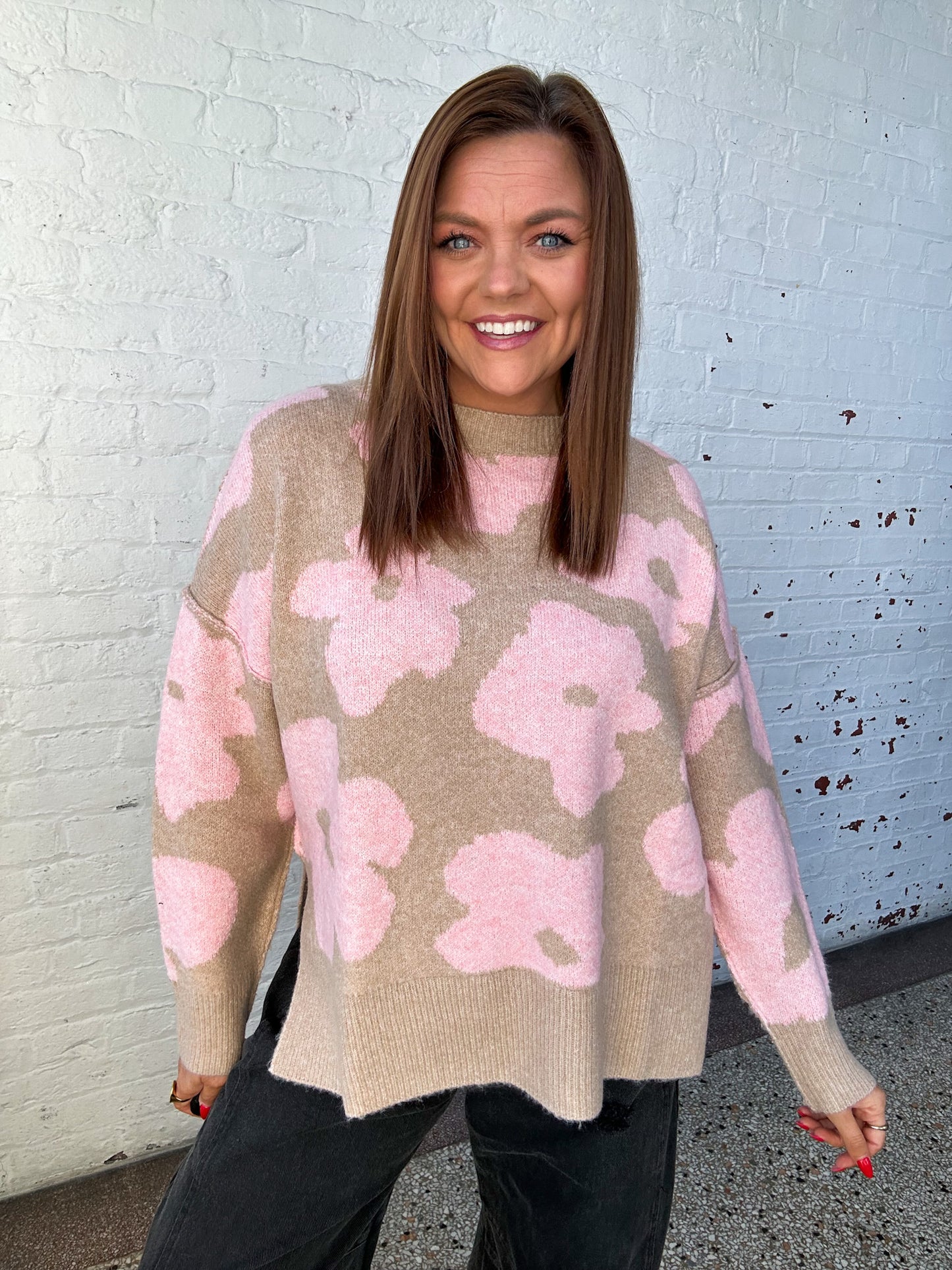 DUSTY PINK FLORAL SWEATER