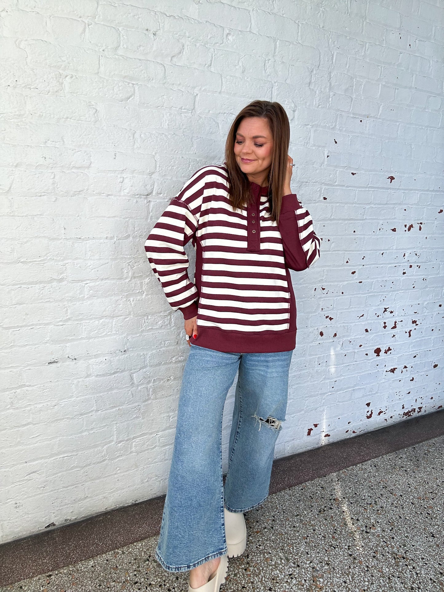 WINE DOWN STRIPE PULLOVER TOP