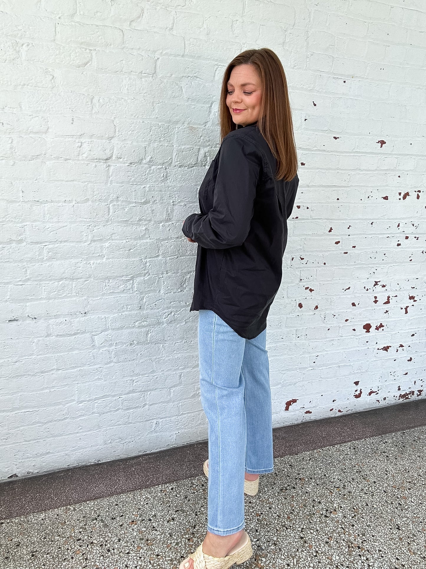 CLASSIC BUTTON DOWN TOP - BLACK