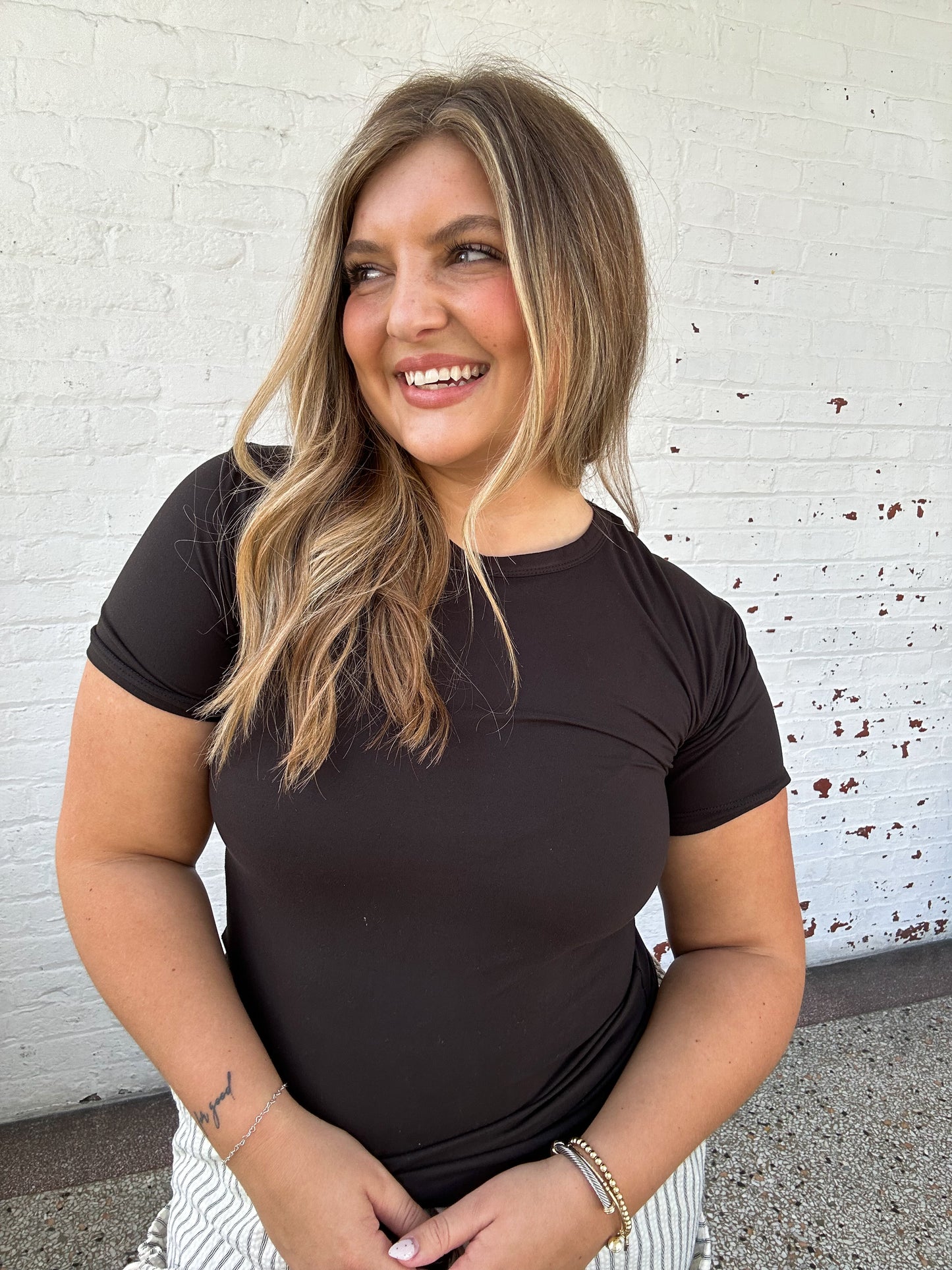 EVERYDAY BASIC TEE - BLACK