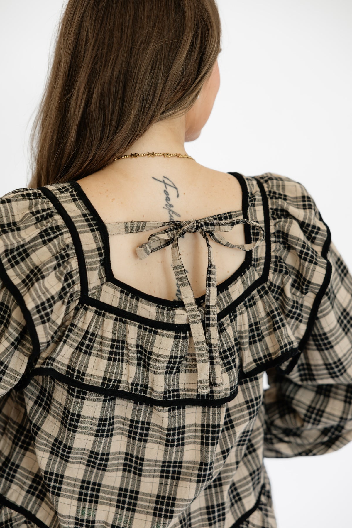 FALL FRILLS TOP - BEIGE