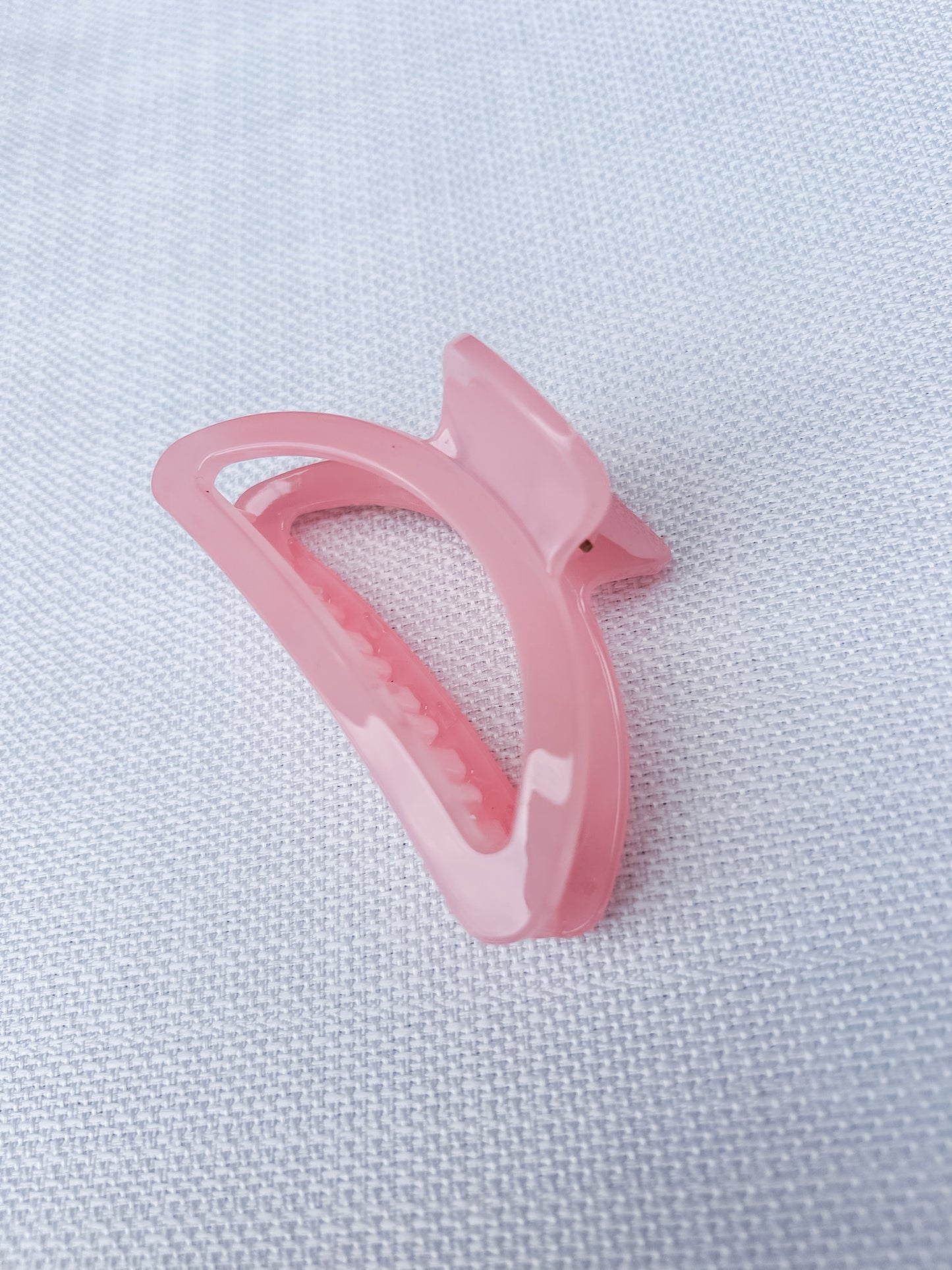 PINK HALF MOON CLAW CLIP