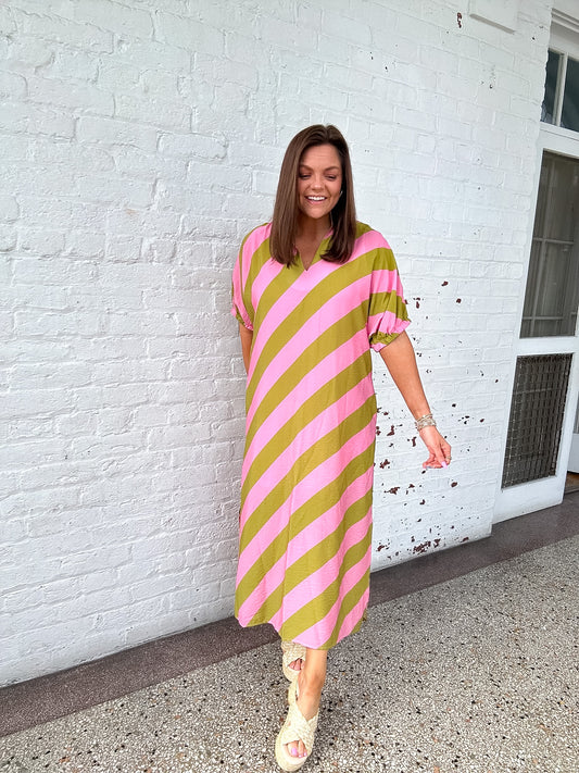STRAWBERRY KIWI MAXI DRESS