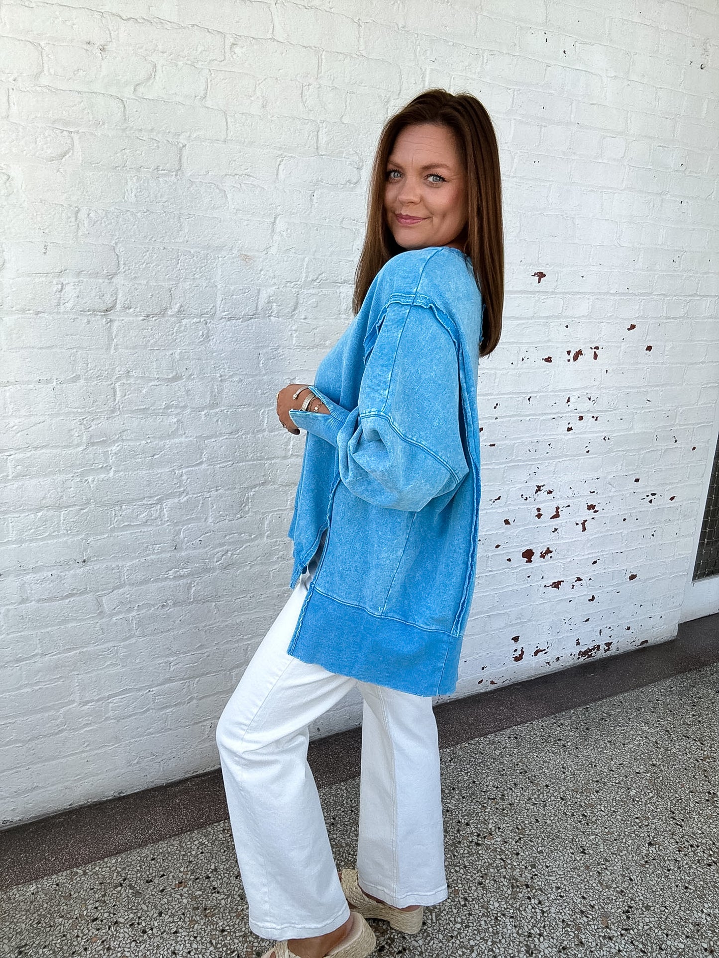 ACID WASHED OVERSIZED SWEATSHIRT - SKY