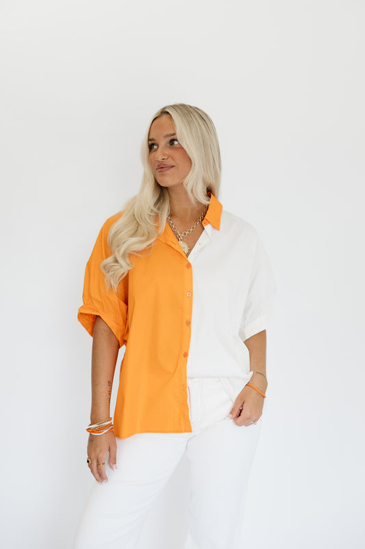 SATURDAYS IN KNOX TWO-TONE TOP