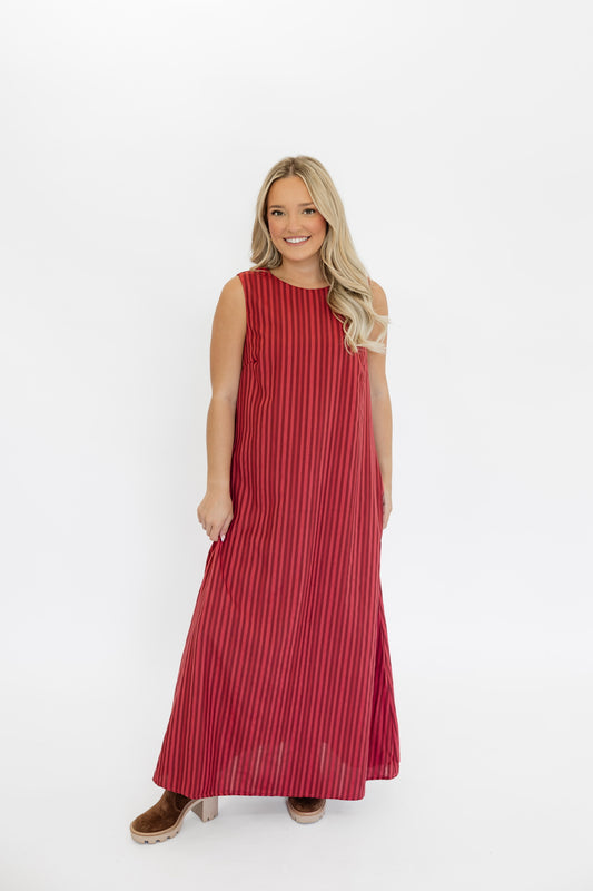 SO SCARLET MAXI DRESS