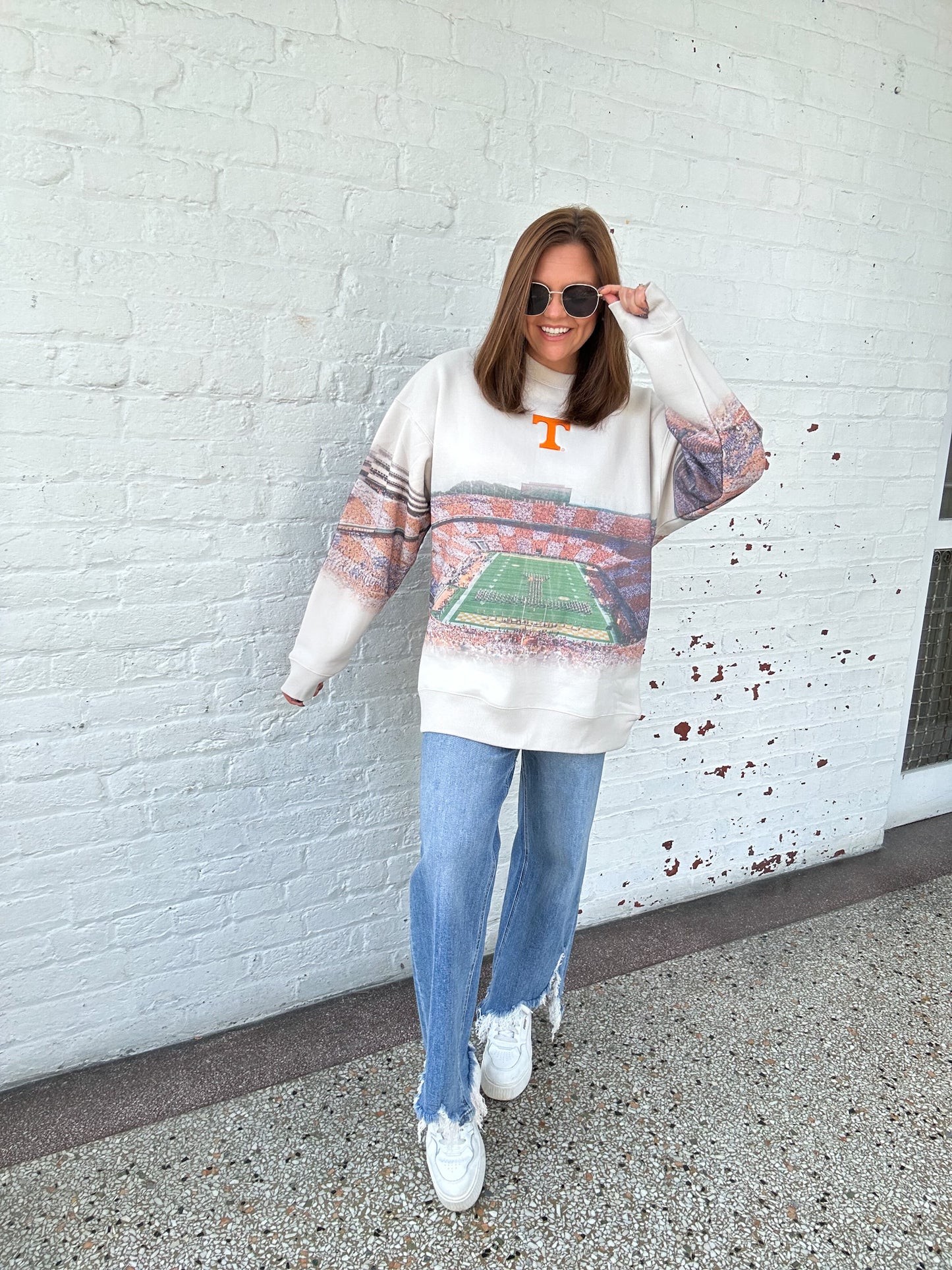PREGAME CREWNECK