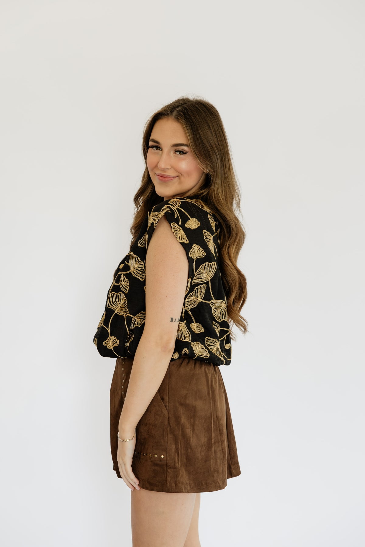 EVIE EMBROIDERED BUBBLE TOP