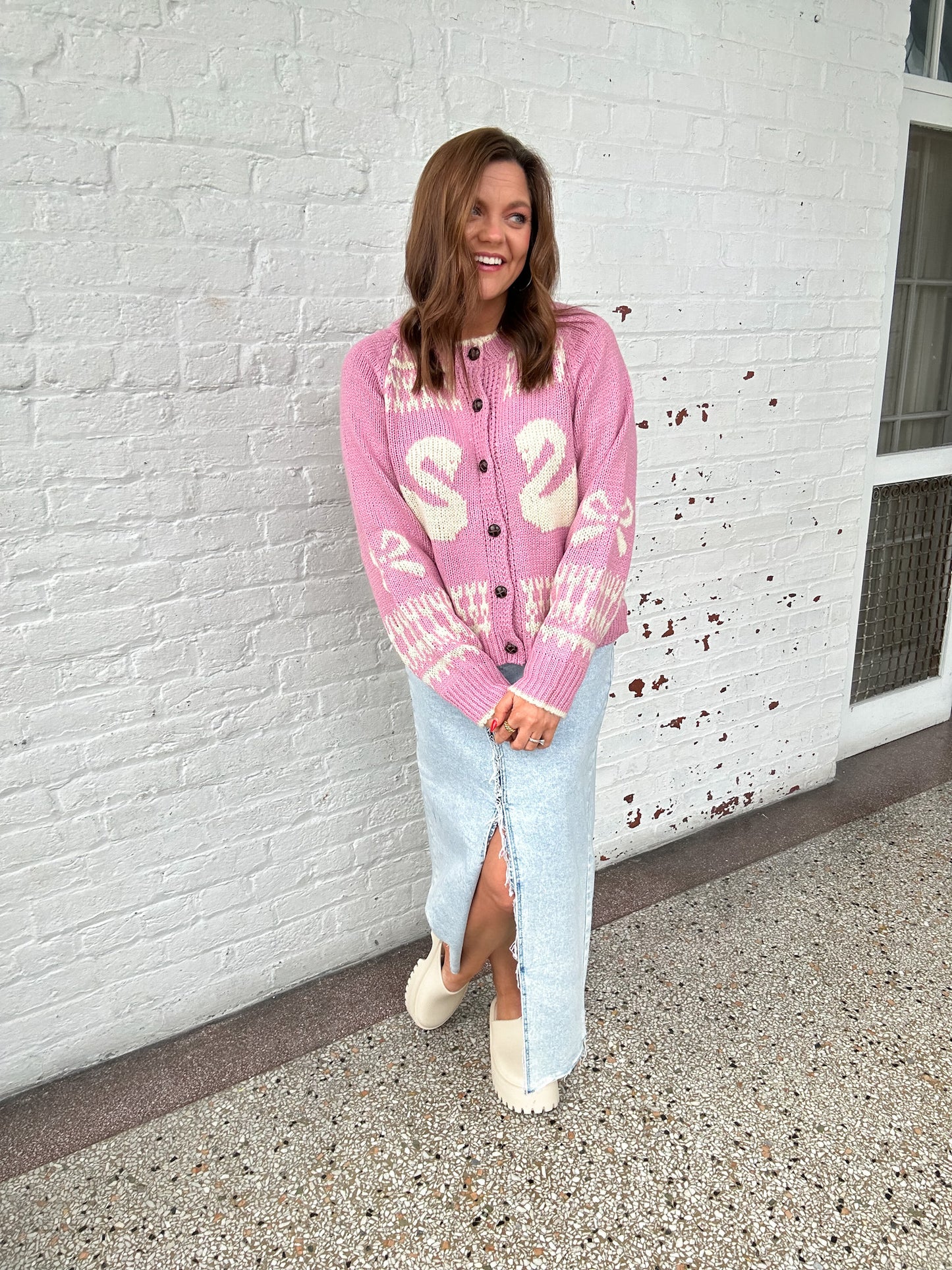 LOVE AT SWAN SIGHT CARDIGAN