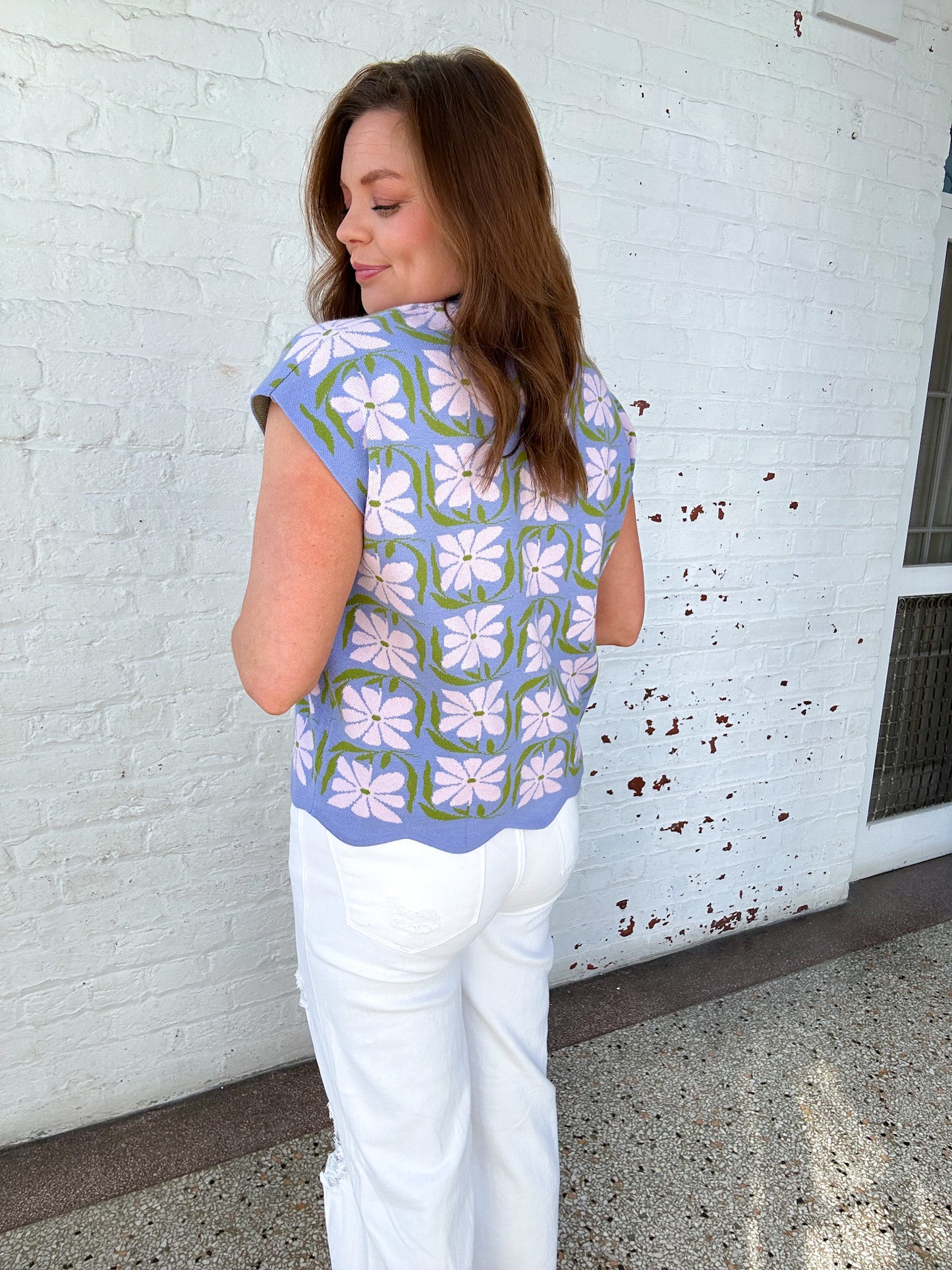 GROOVY FLORAL TOP
