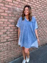 Load image into Gallery viewer, RILEY WASHED DRESS - CURVY
