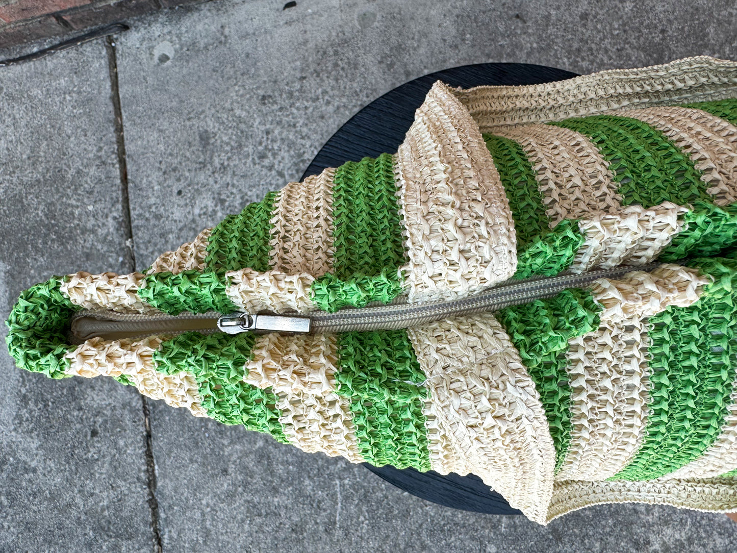 GREEN STRAW HANDBAG