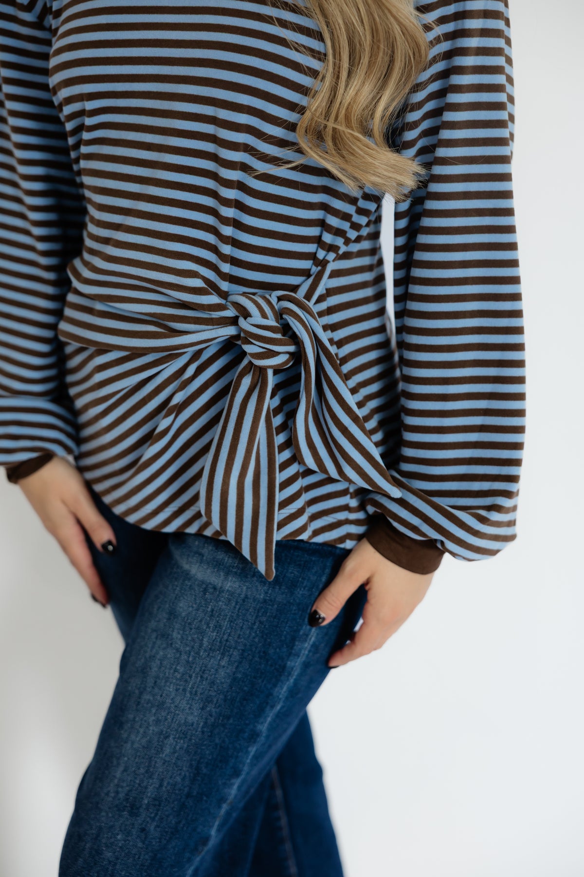 COZY KNOT TOP