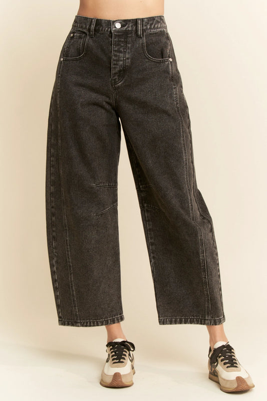 BLACK DENIM BARREL JEANS