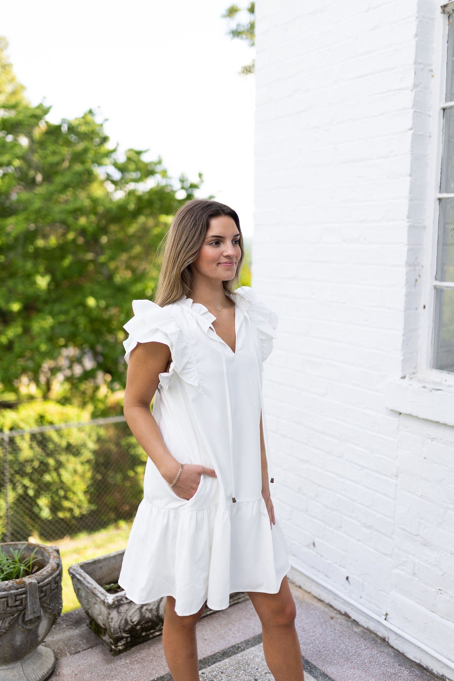 LADY IN WHITE DRESS - SIZE SMALL