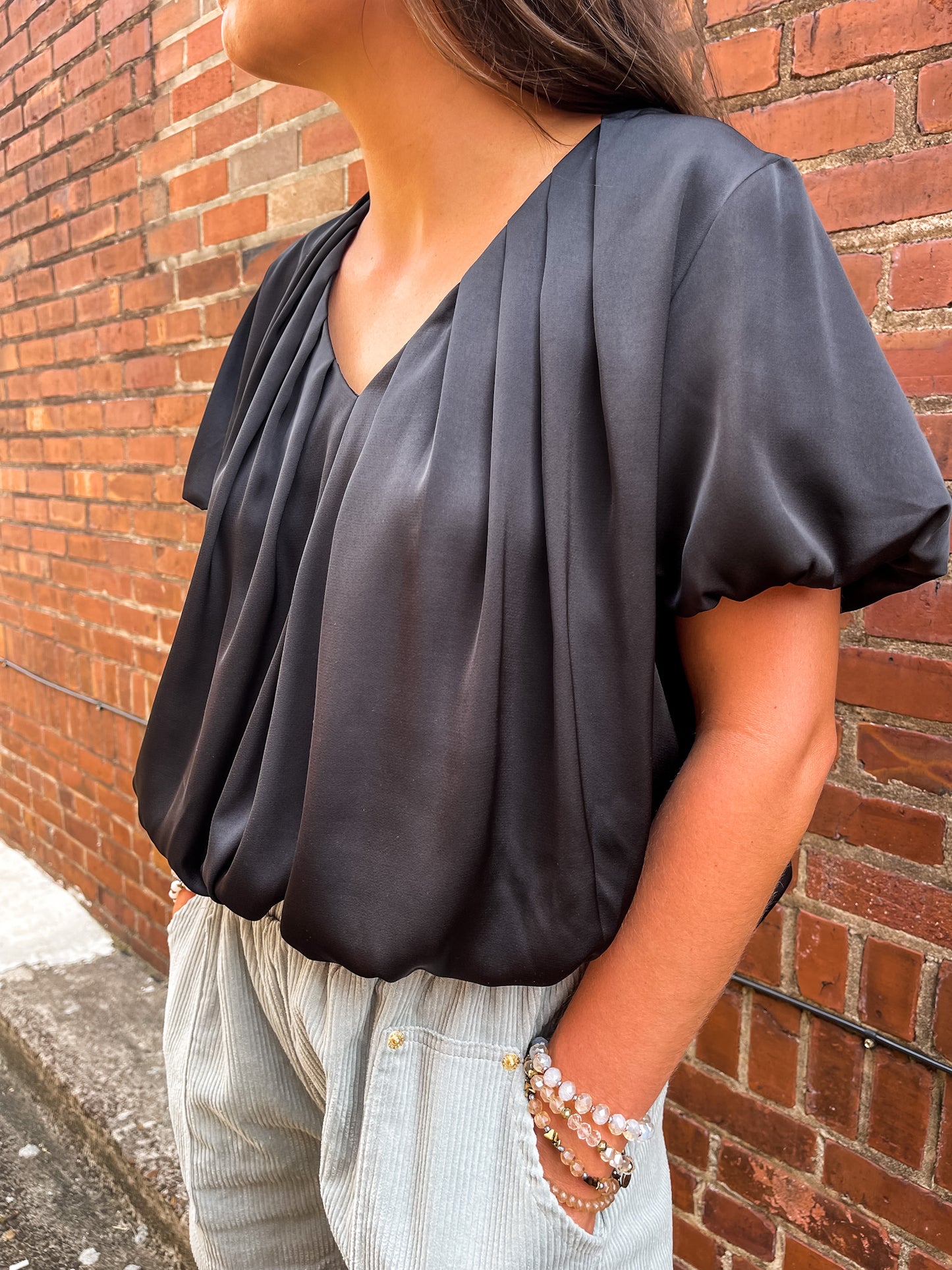 MODERN STYLE TOP