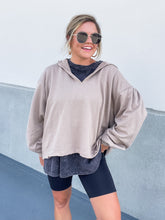 Load image into Gallery viewer, BASIC OVERSIZED HOODIE-MOCHA
