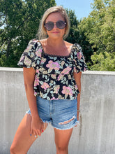 Load image into Gallery viewer, SUMMER NIGHTS FLORAL TOP
