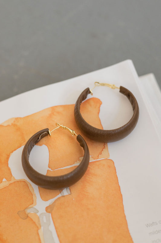 BROWN LEATHER HOOPS